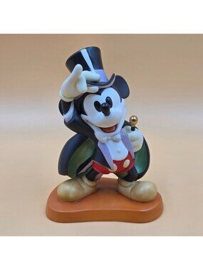 WDCC Magician Mickey Mouse On With the Show Membership Figurine Cloisonné Pin